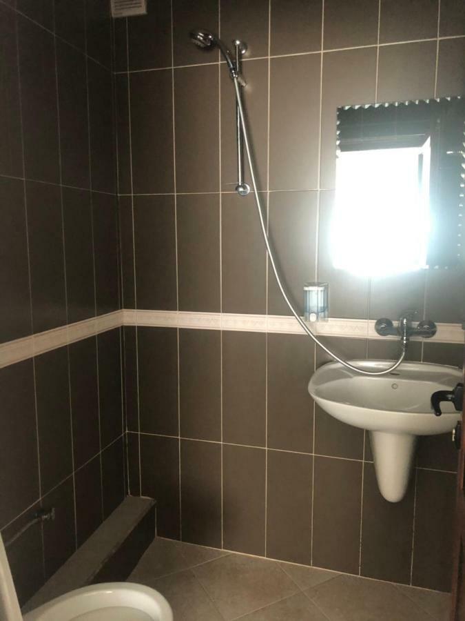 Hotel White House Kŭrdzhali エクステリア 写真